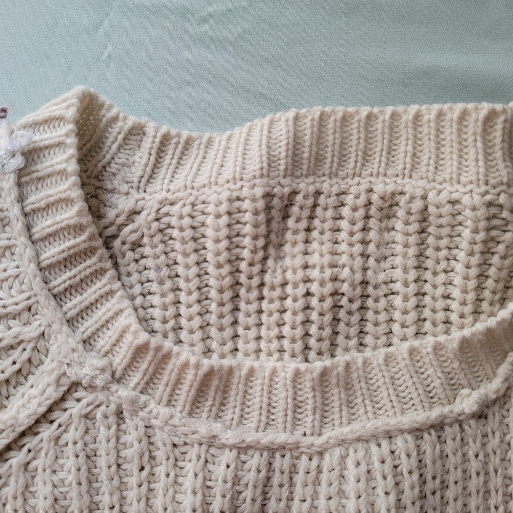 Sweater - Picture 2 of 4